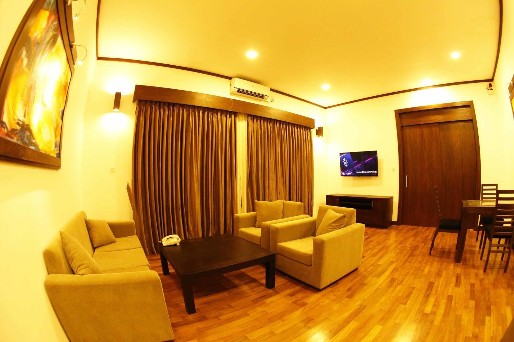 Blue Beach Hotel Wadduwa Ruang foto