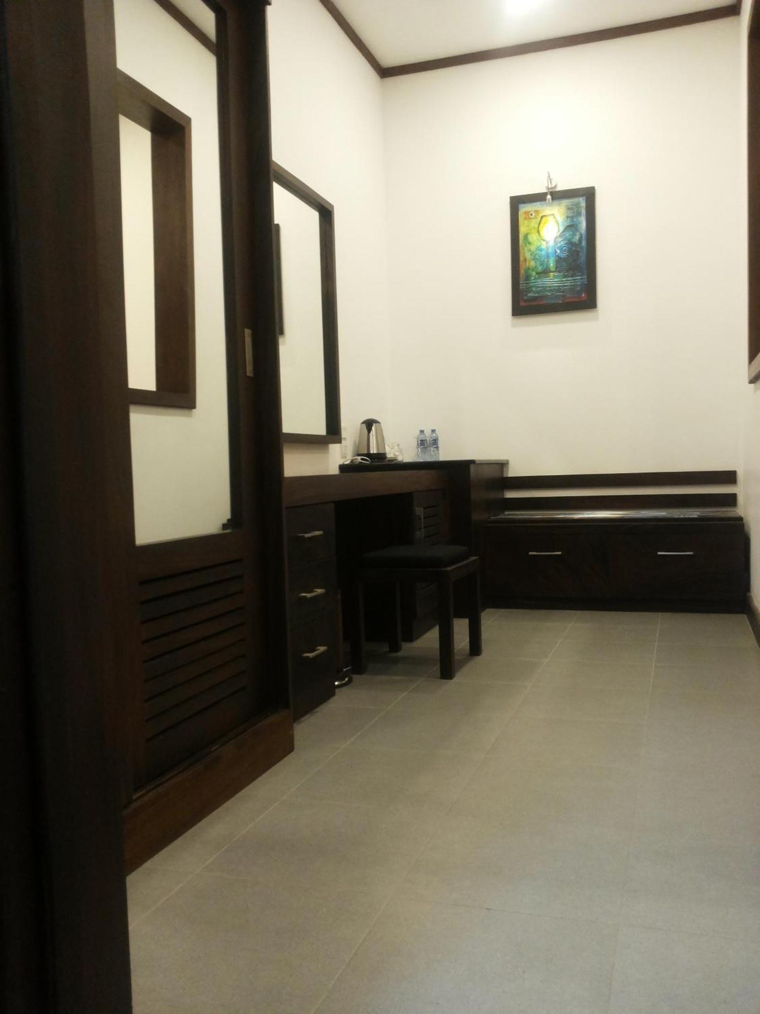 Blue Beach Hotel Wadduwa Ruang foto
